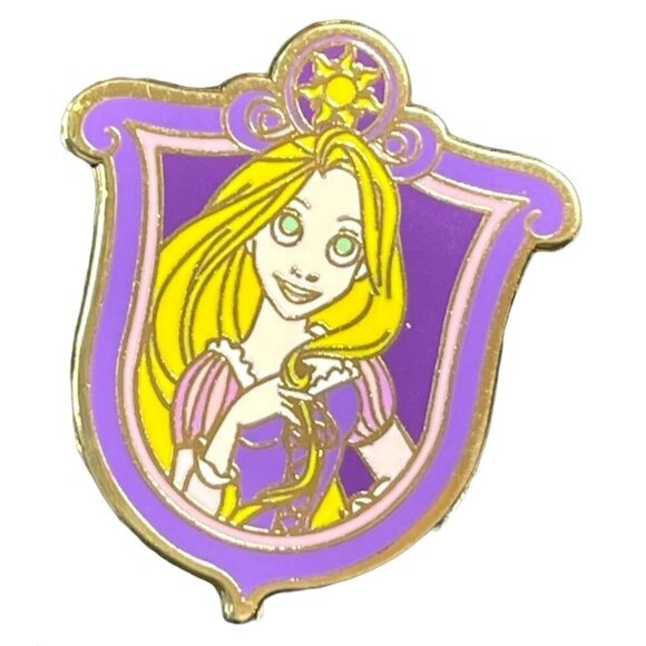 Disney Rapunzel Trading Pin Tangled Princess Shield Lapel Pin Badge Brooch Gift - Picture 1 of 5